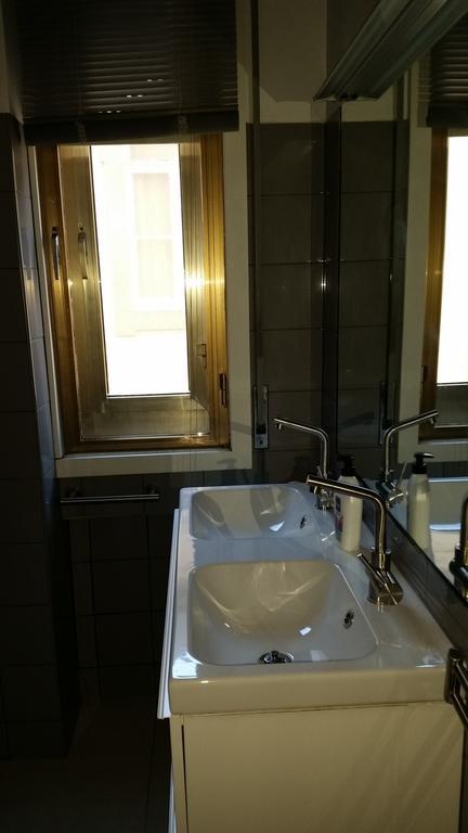 Vrs - Porto Beach Flat Bilik gambar
